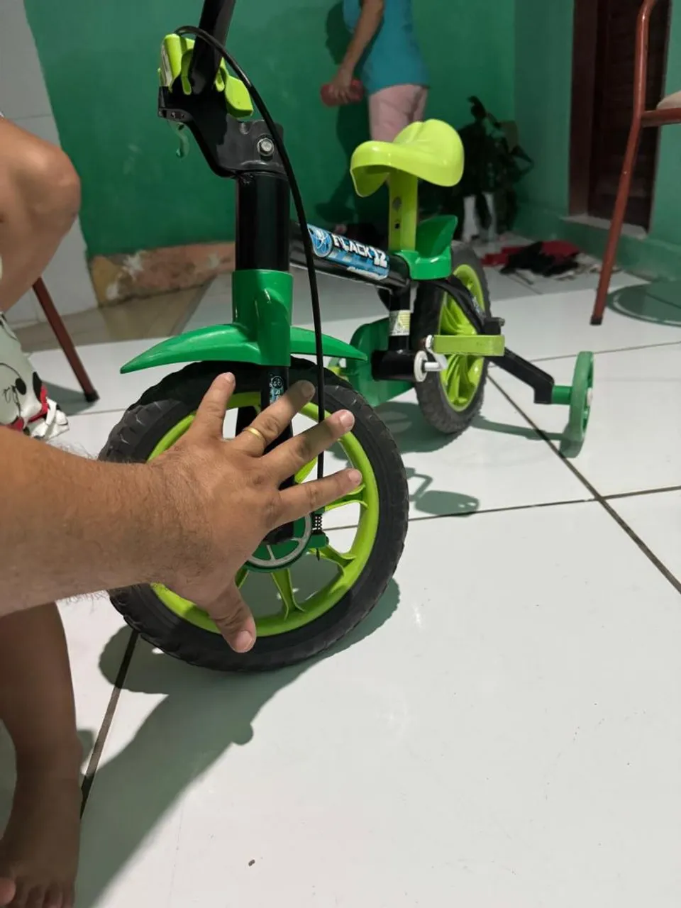 Bicicleta Infantil com Rodinhas - Verde
