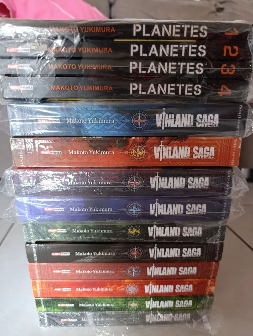 Mangás Vinland Saga e Planetes