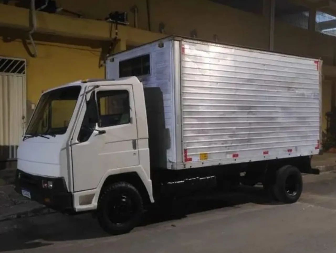 Caminhão 3/4 Agrale  - Foto 2