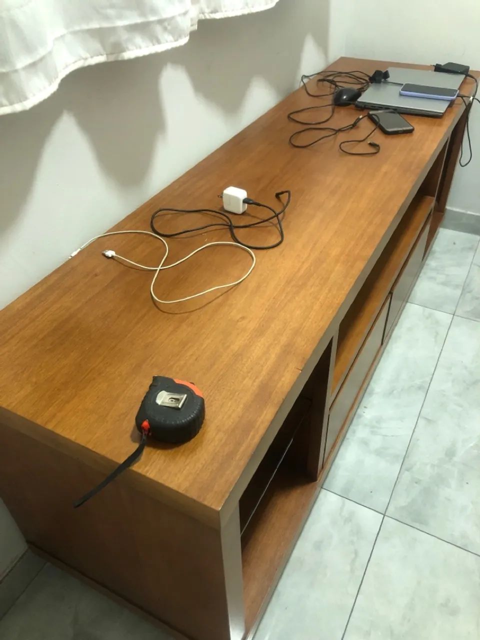 Móvel para TV em Madeira Maciça - Design Moderno - Foto 3