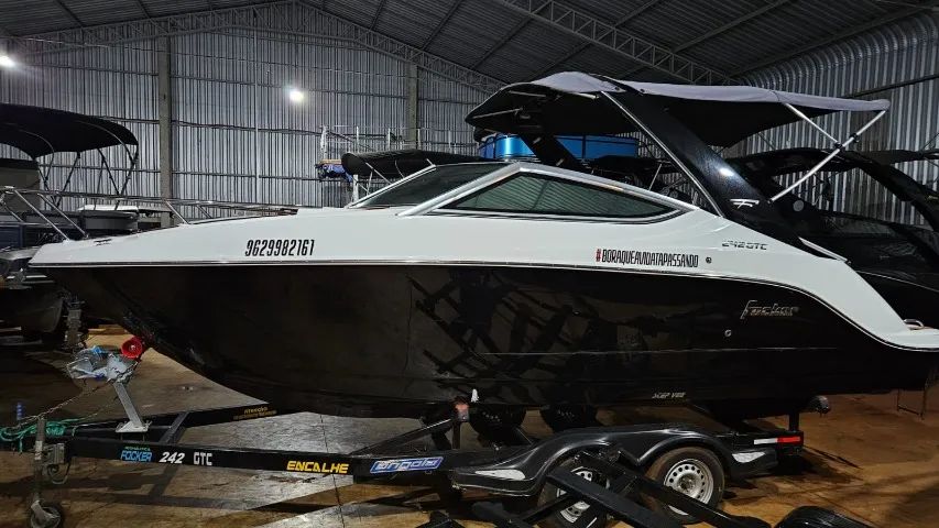 LANCHA FOCKER 242 GTC 2021  - Foto 14