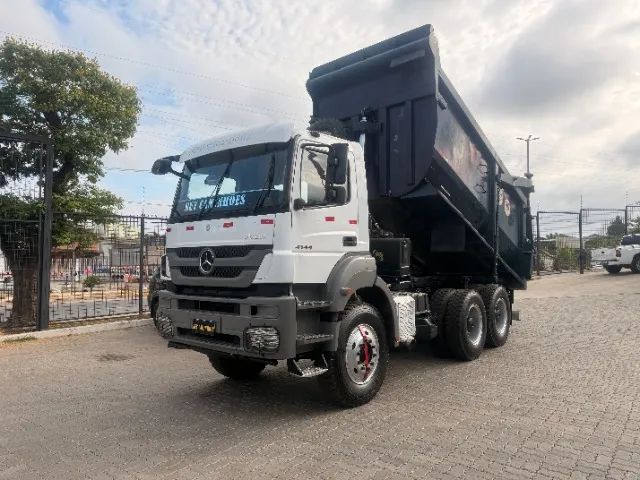 M. Benz 4144 Cacamba Basculante - Foto 3