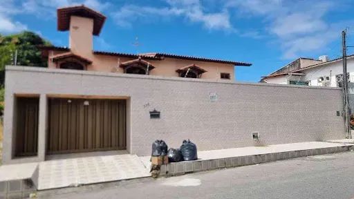 Casa com 5 dormitórios à venda, 167 m² por R$ 700.000,00 - Jardim das Oliveiras - Fortalez