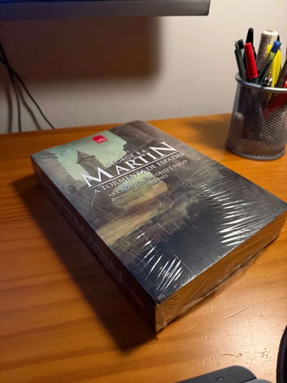 Livro A tormenta de Espadas, as Crônicas de Gelo e Fogo