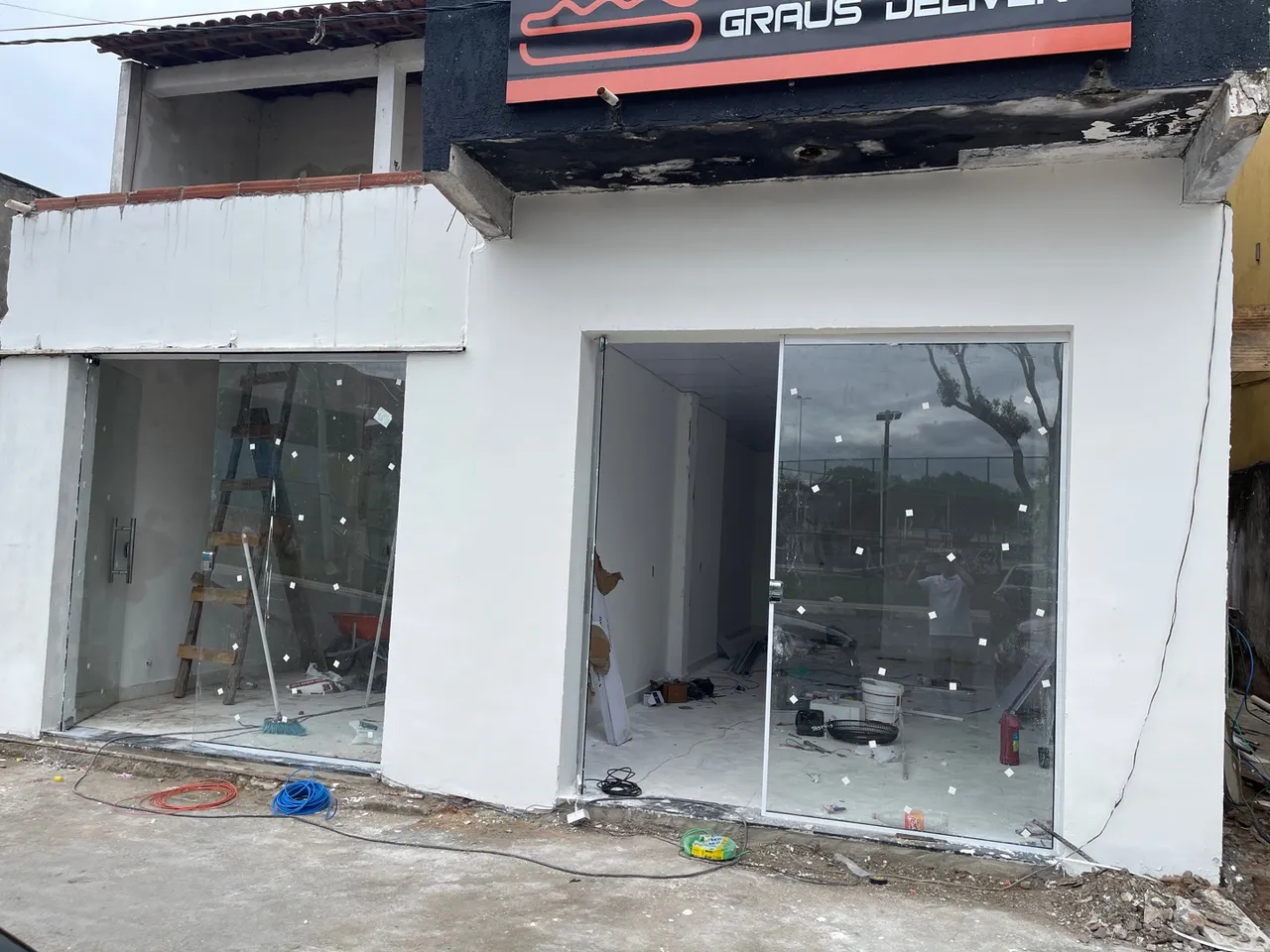 Aluga-se Loja em Porto Canoa