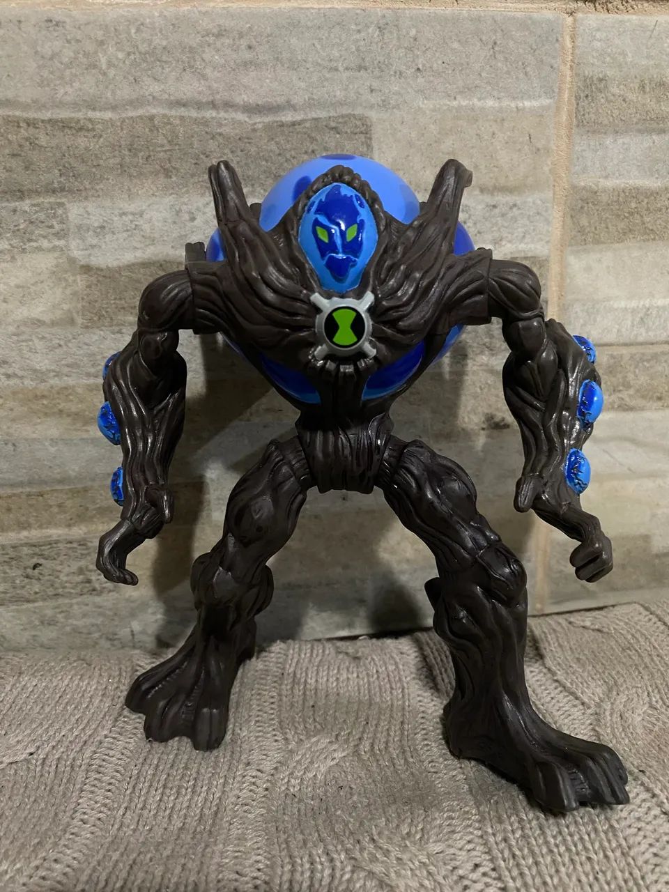 Boneco Ben 10 Ultimate Alien Hiperalien  - Foto 3