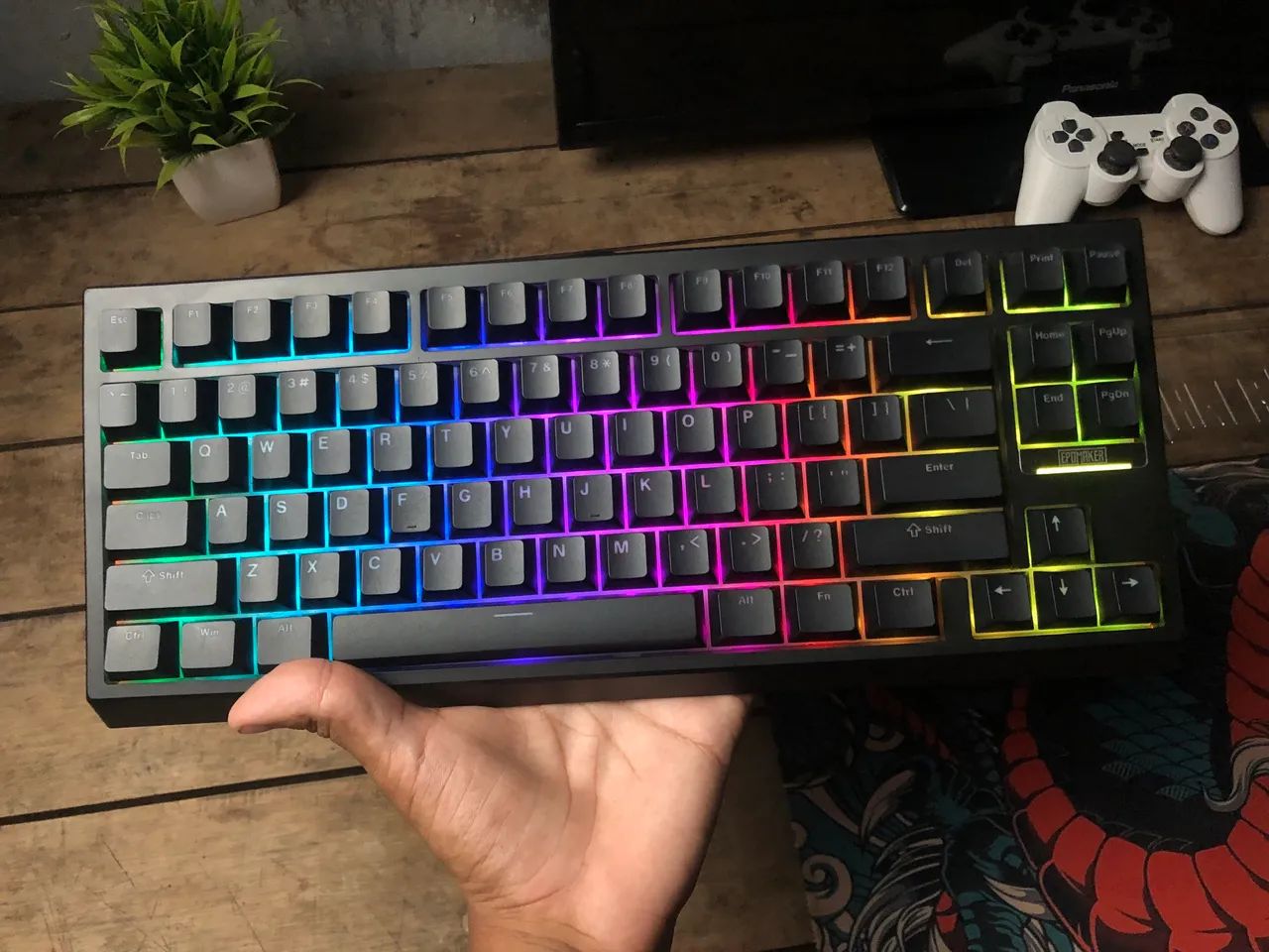 Teclado epomaker g84