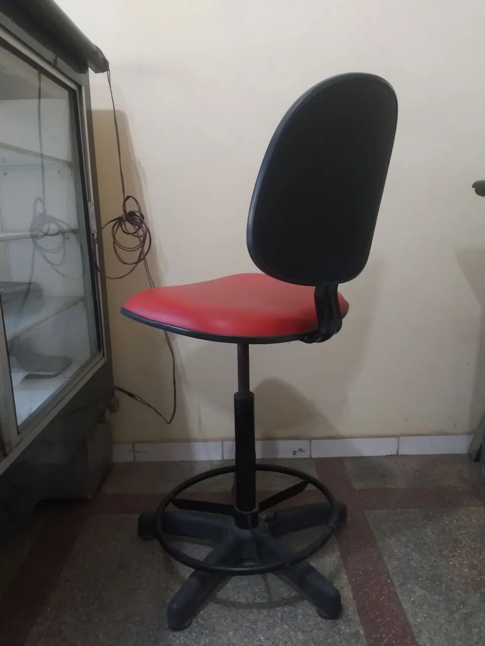 Cadeira de caixa - Foto 2