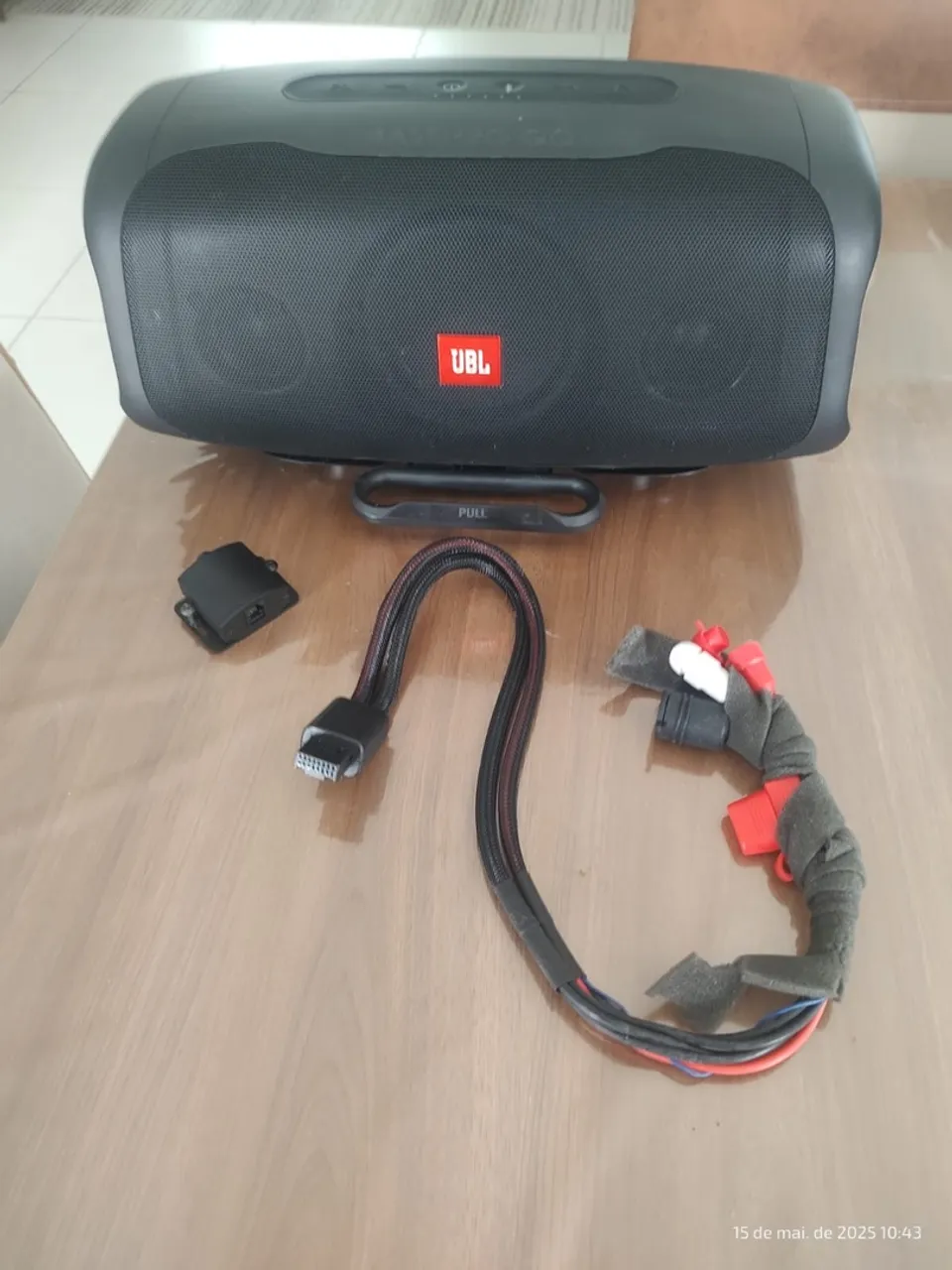 JBL Basspro Go subwoofer automotiva