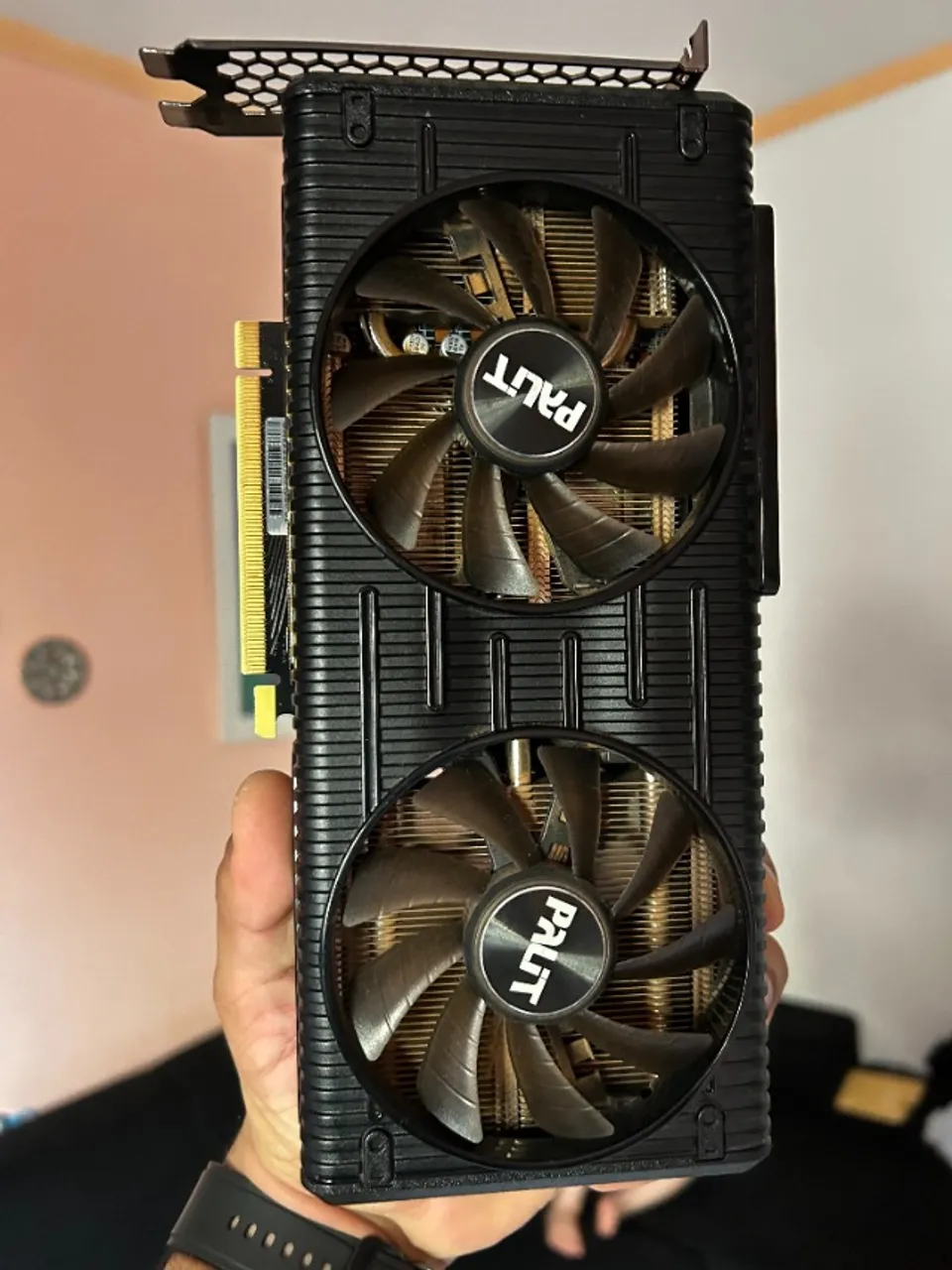 Placa de vídeo RTX 3060 12gb de VRAM semi nova muito conservada