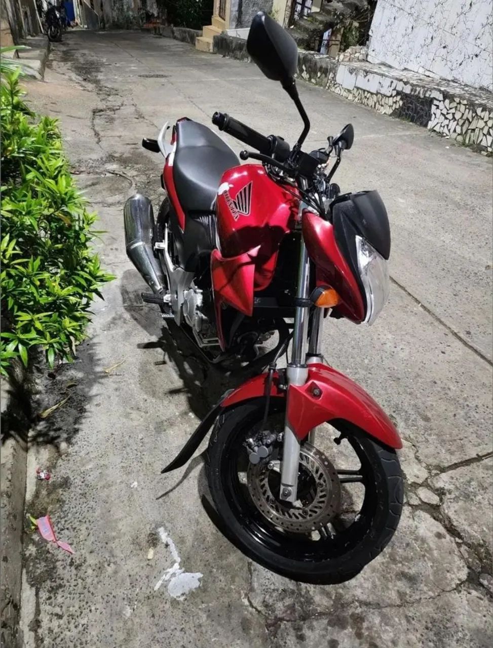 Motorcycle64294768024066121