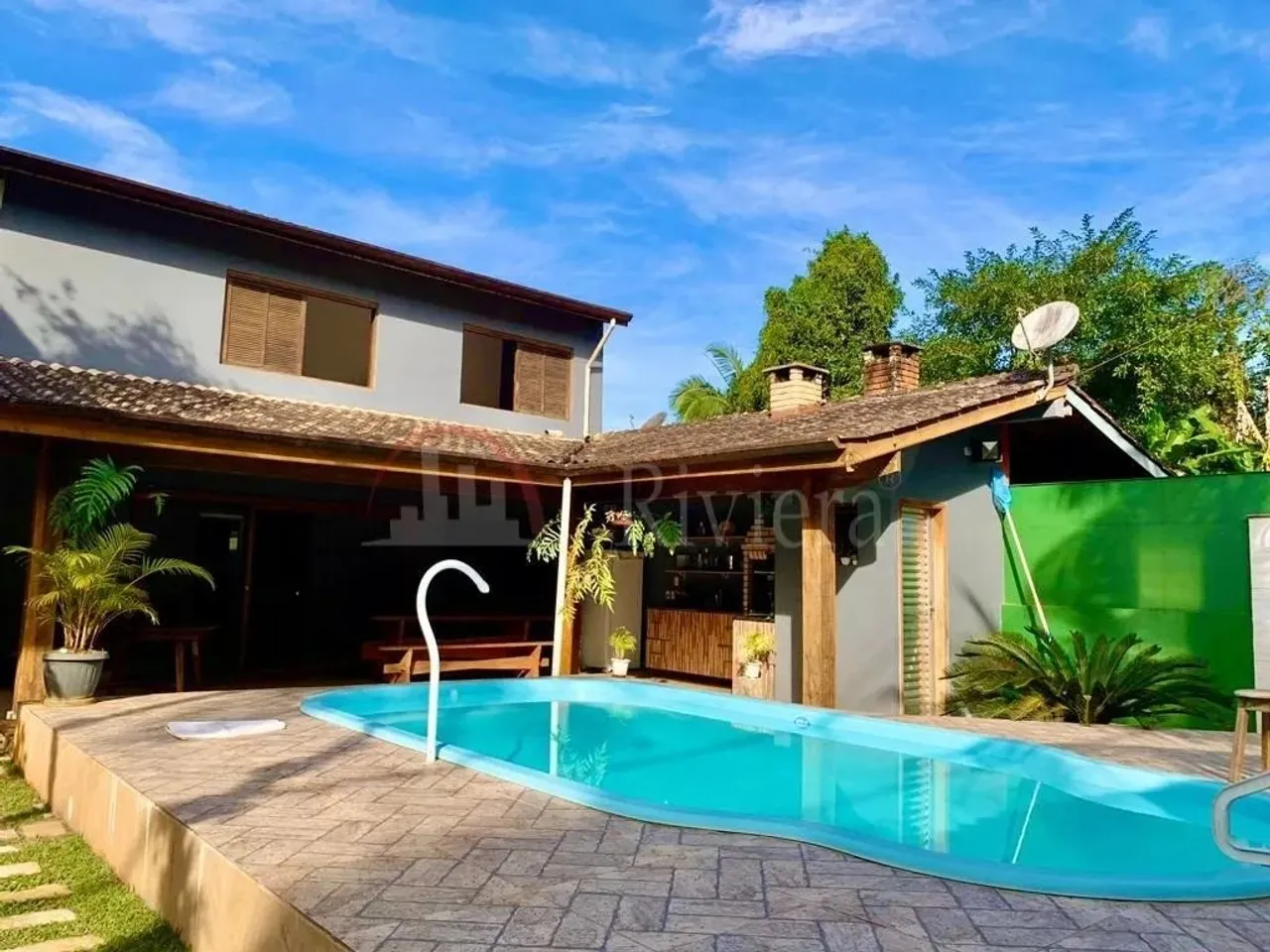 Casa com Piscina para Locação Mensal na Praia de Barra do Una.