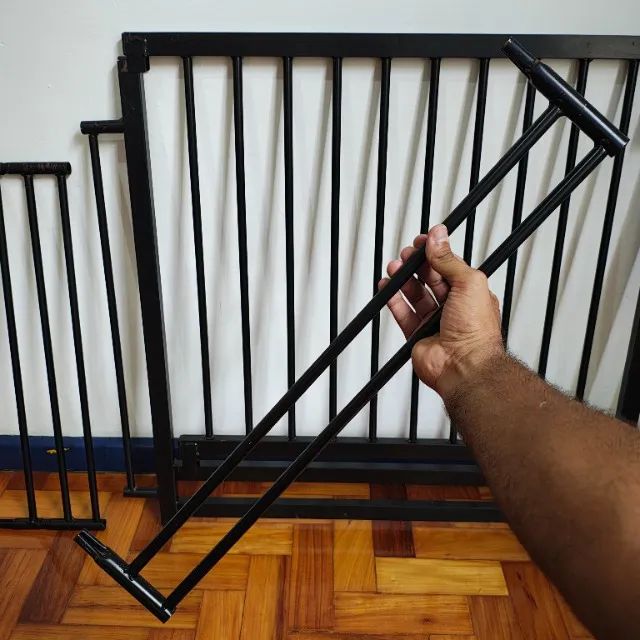 Portãozinho de ferro - para separação de ambientes de Crianças/Pets em sua casa