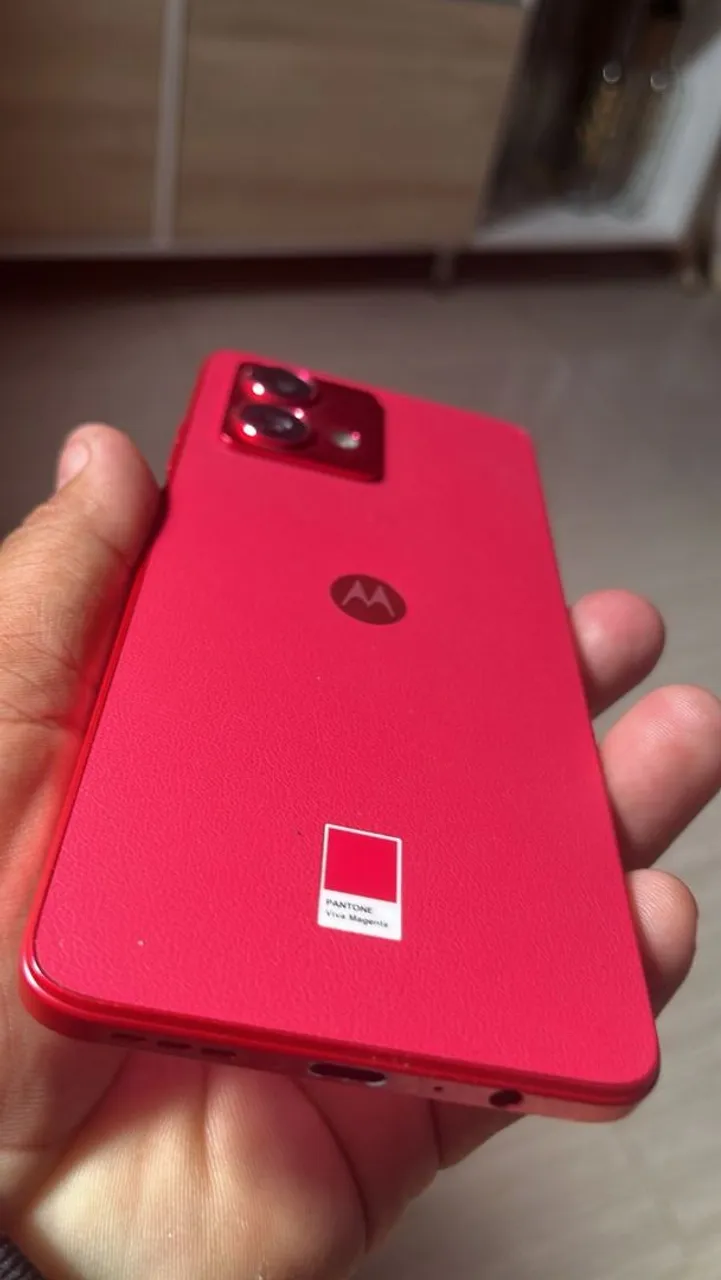 Motorola g84 