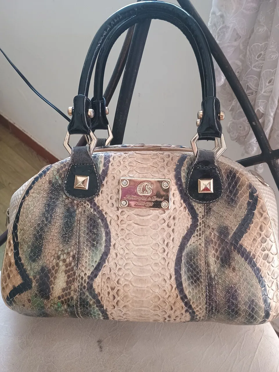 Bolsa de Mão em Couro de Cobra Carmen Steffens