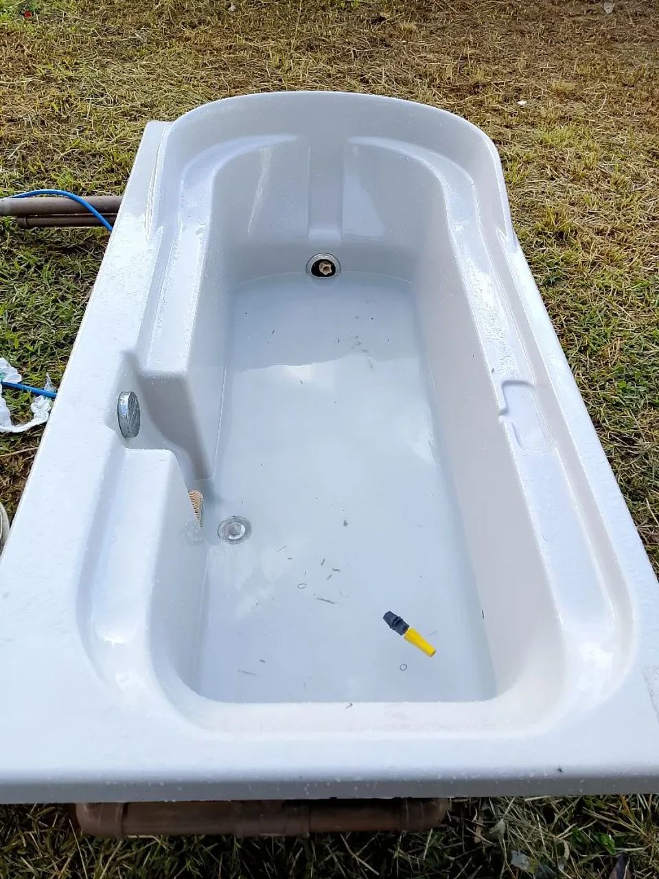 Bathtub 64168490698370123