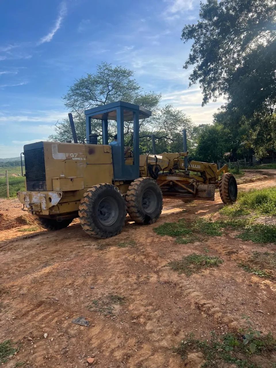 Motoniveladora  Patrol FG7 Série B 1998