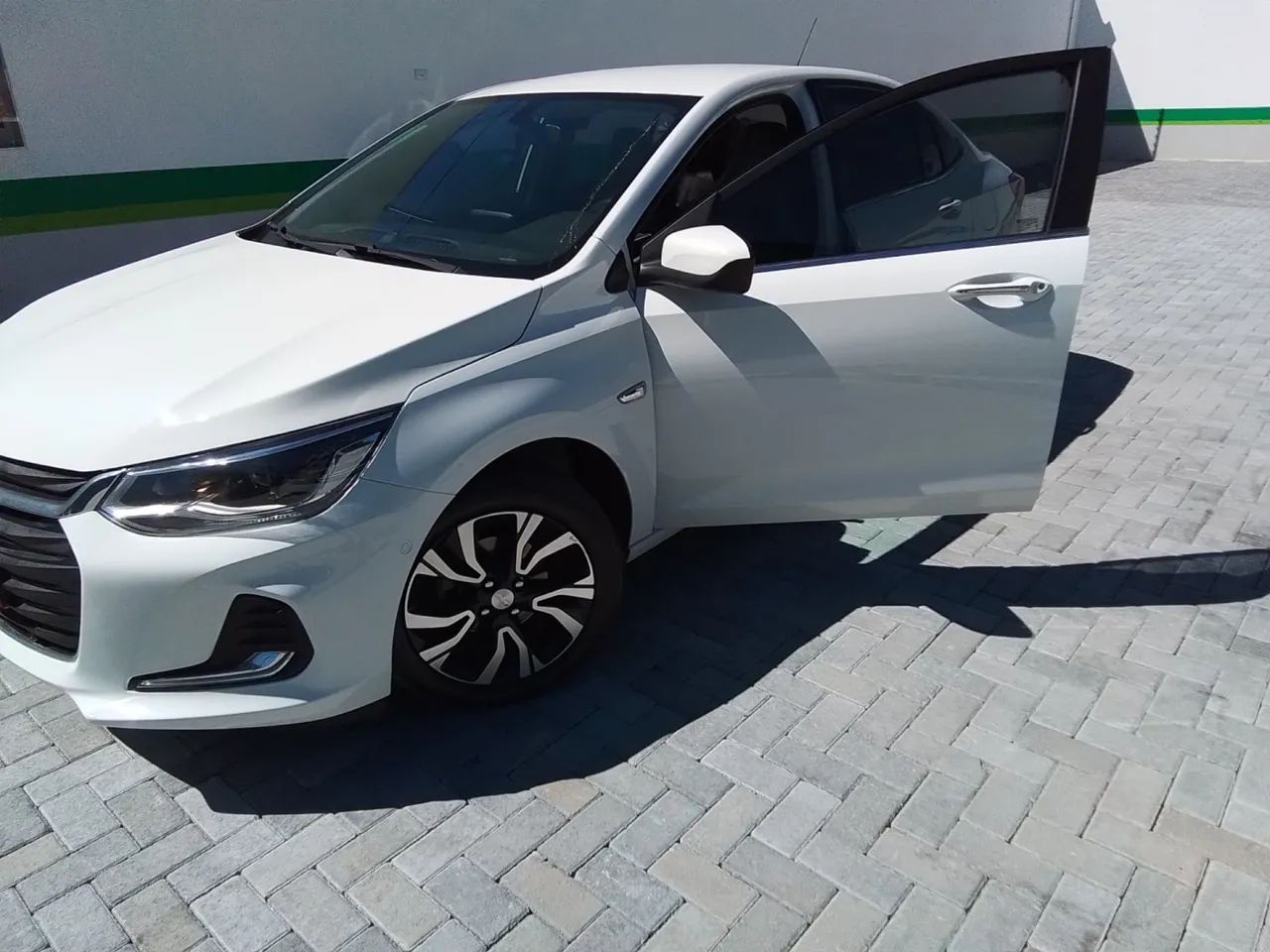 Chevrolet Onix Plus Premier 1.0 12V TB Flex Aut. 4P 2024 - Foto 10