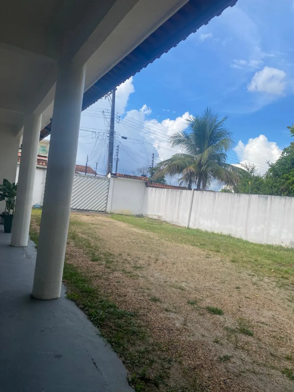 Aluga-se Casa 335 m2 - para empresa - Parque 10