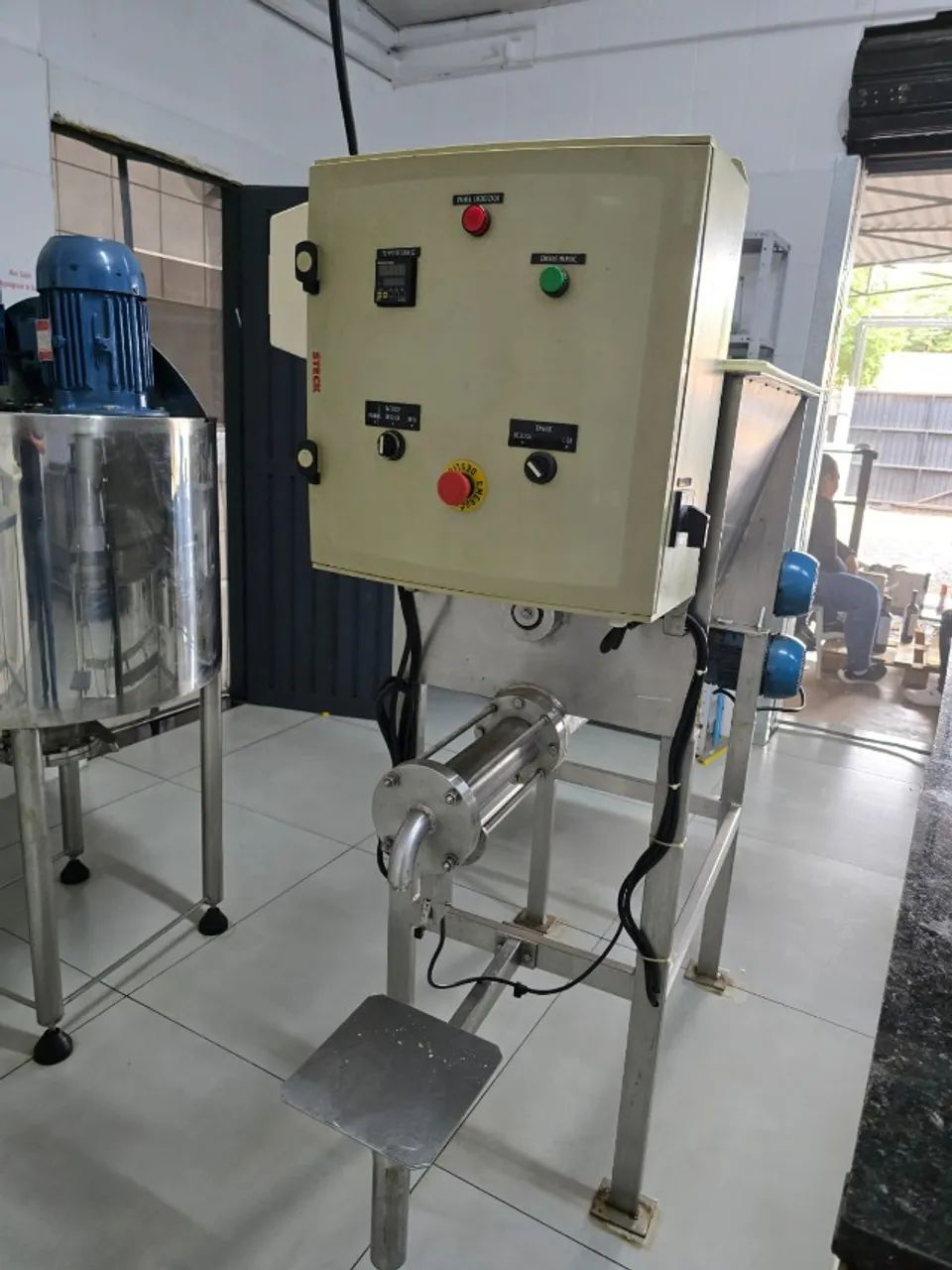 Misturador Horizontal de Pás com envasadora em aço Inox