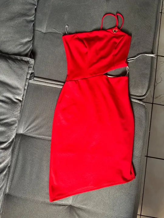 Vestido lança perfume