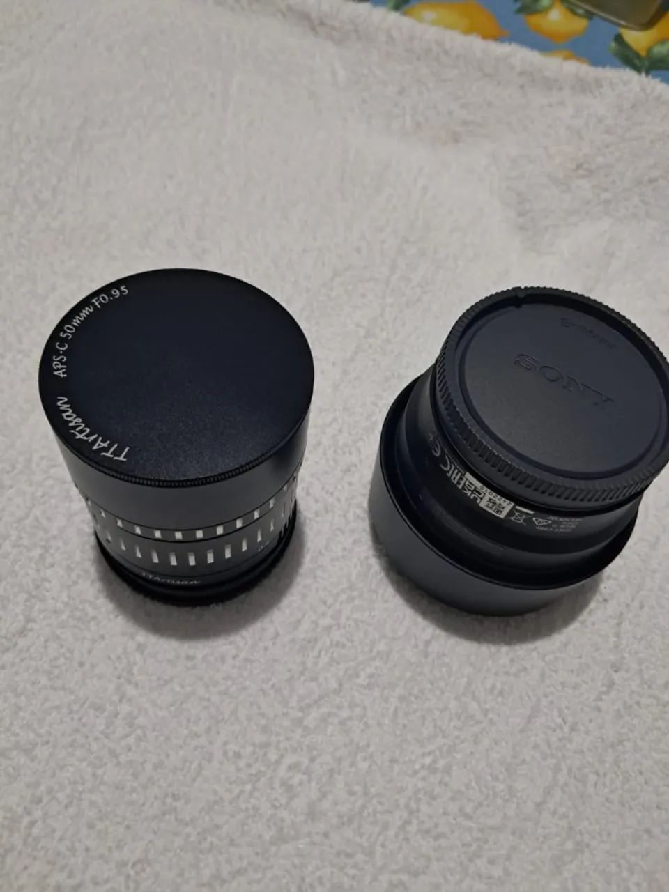 Lente Sony 50mm f/1.8 e TTArtisan M 50mm F0.95 ASPH E mount