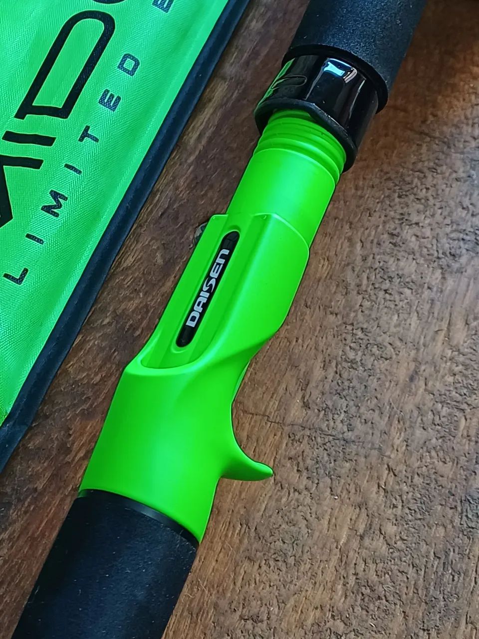 VARA DE PESCA DAISEN MIDORI 2.70 PARA CARRETILHA  - Foto 6