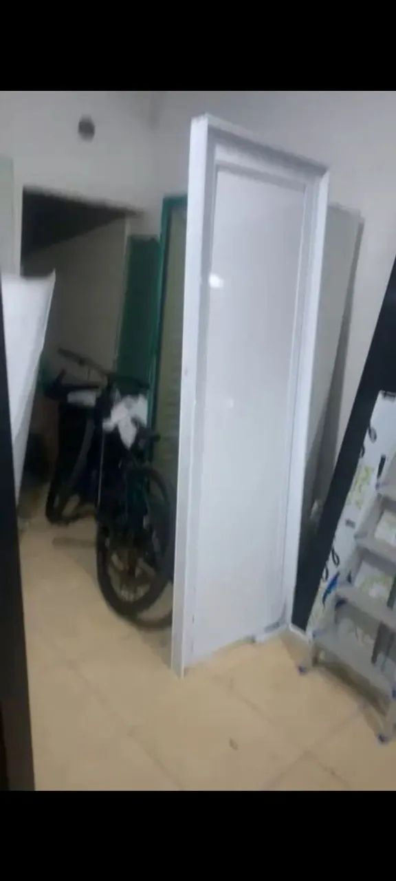 Portas e portão de alumínio preto e branco - Foto 4