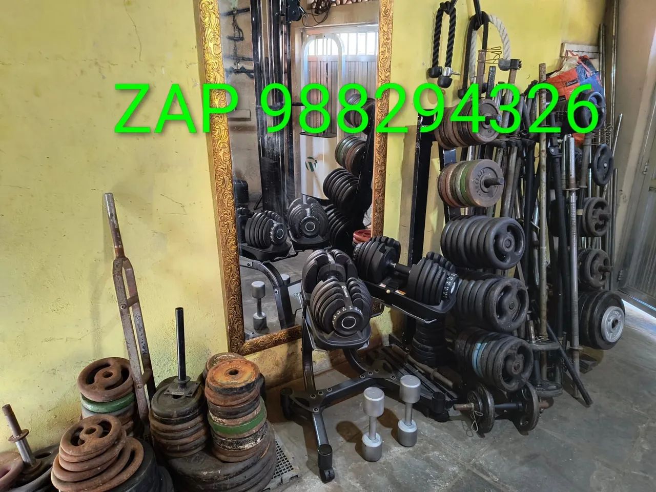 Aparelho de musculação 