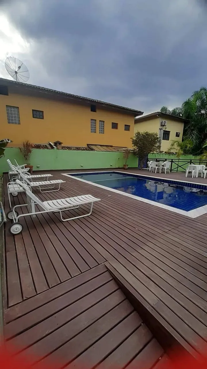 FLAT A VENDA EM MARESIAS COM LOCALIZAÇÃO PRIVILEGIADA