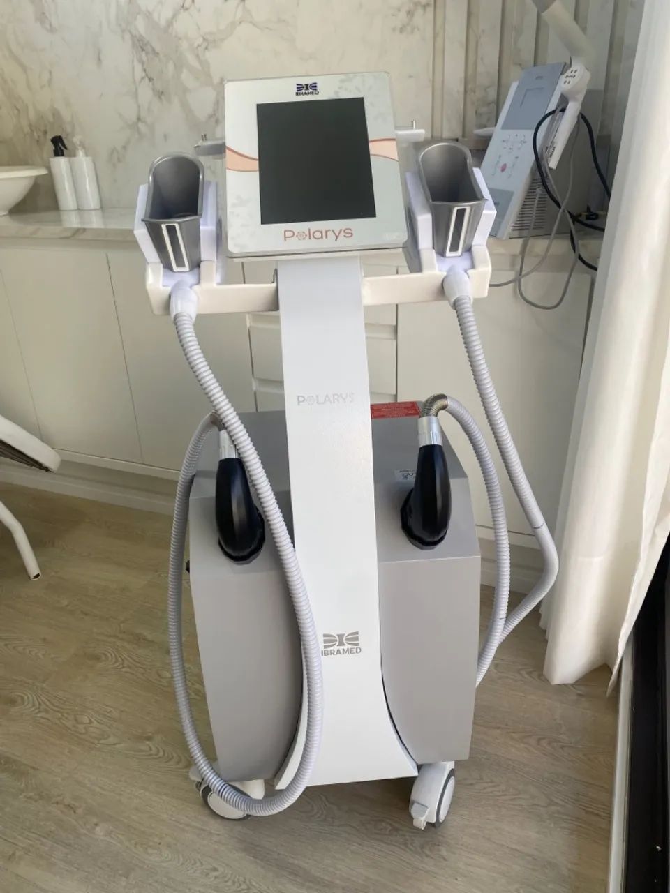 Aparelho de Estética Criolipólise Polarys lbramed