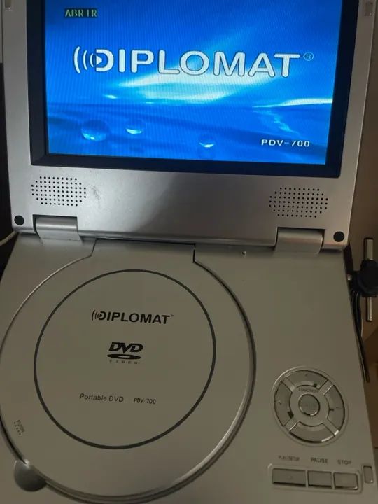 DVD Player Portátil Diplomat POV-700 leia descrição 