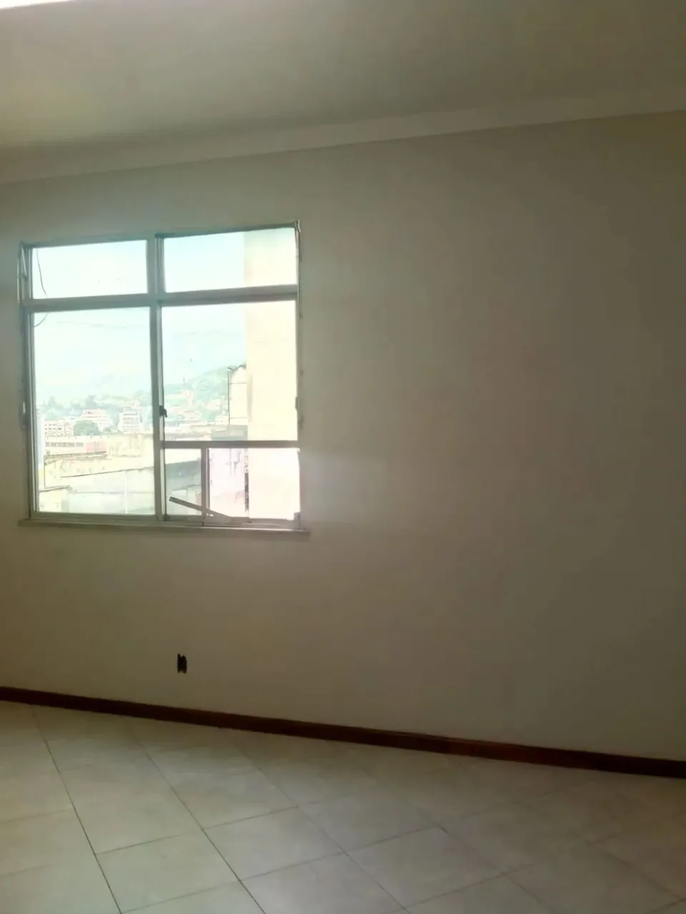 Sala Comercial no Centro de Madureira Pagamento à Vista!