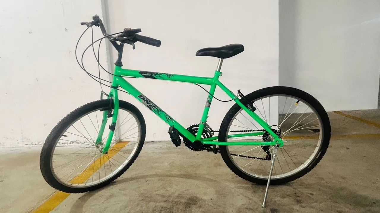 Bicicleta verde dnz 