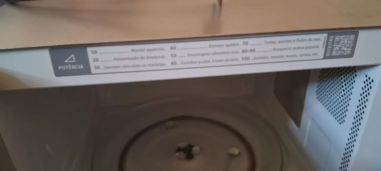 Micro-ondas Electrolux - Usado - Excelente estado - Foto 6