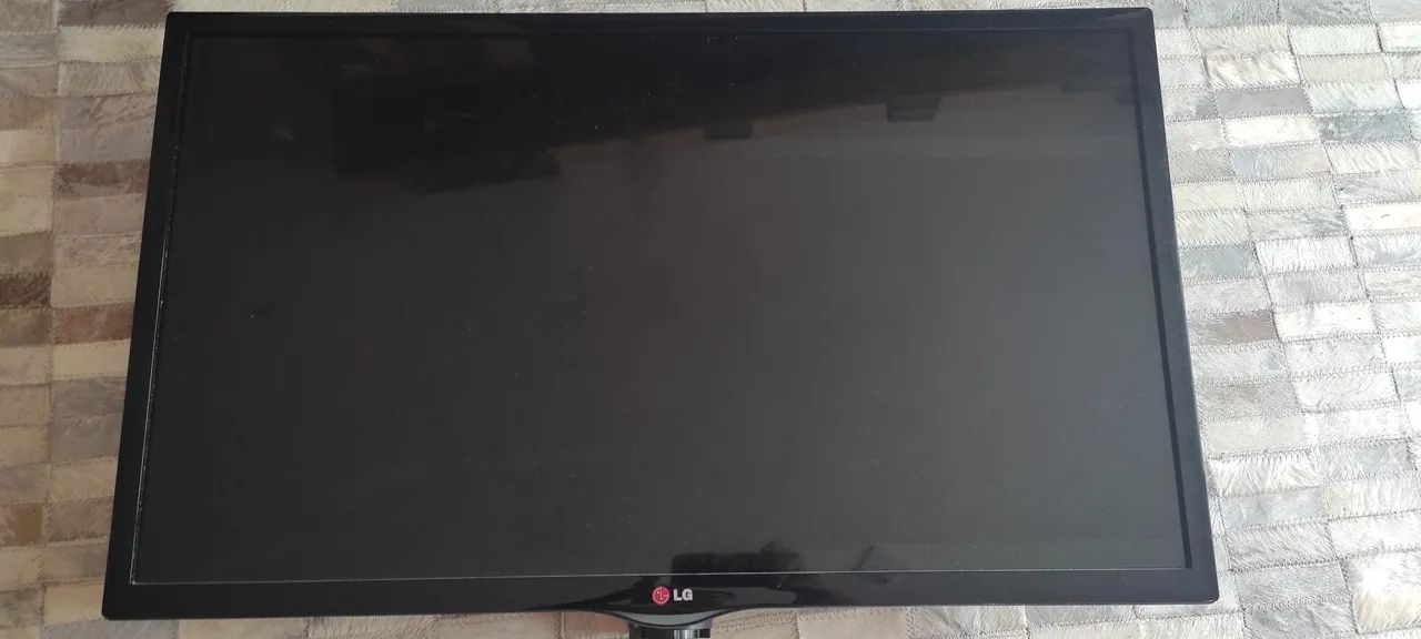 TV LG 32 polegadas - Tela Quebrad 70,00a - Foto 6