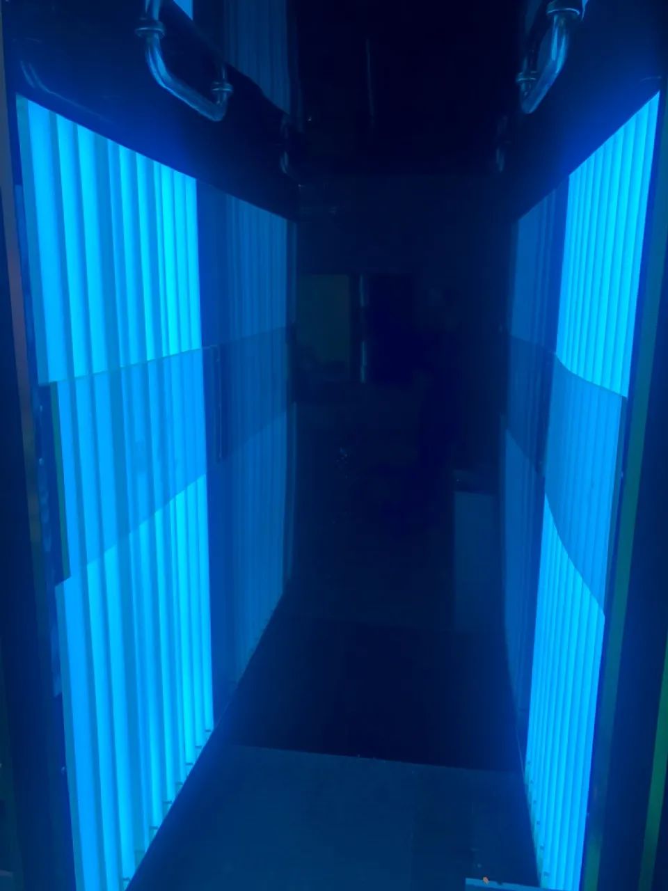 Máquina vertical 20 lâmpadas 