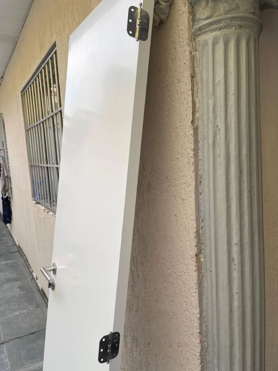 Porta Interna -banheiro-2,10x0,62-laqueada branco- com dobradiças e fechadura Arouca - Foto 4