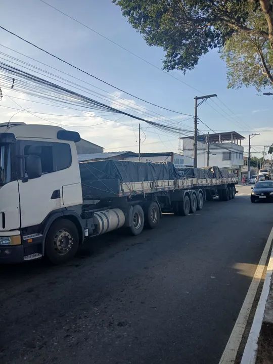 Scania 2010  6x4 engatado 