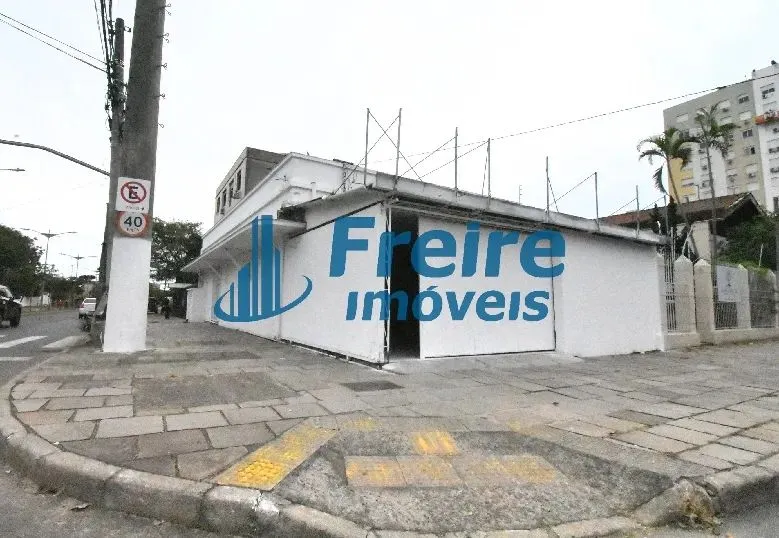 Loja para Aluguel no Bairro Cristo Redentor com 150 m² de Área Útil Disponível