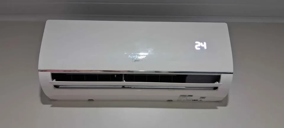 Split Spring midea 9.000 btus semi novo