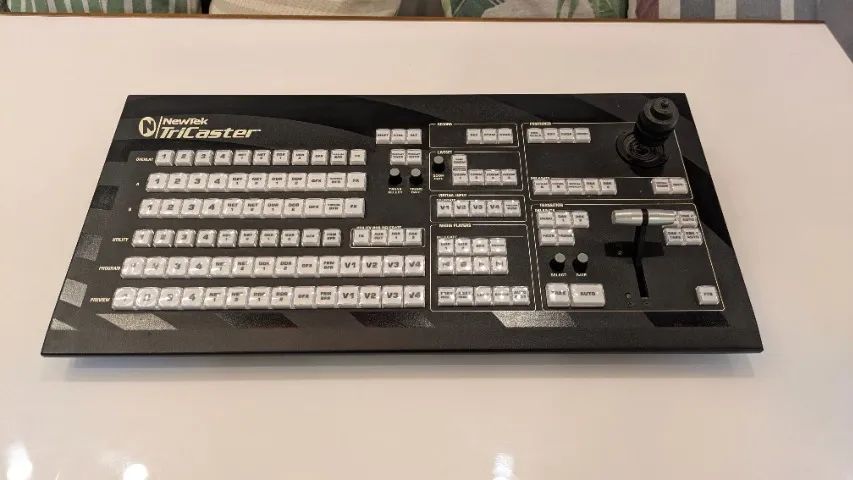 NewTek TriCaster 450 EXTREME - TCXD450 - Registrado - Foto 2
