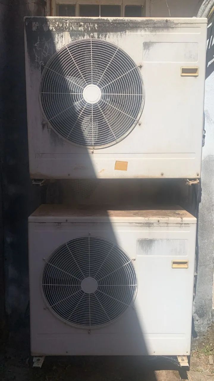 Vendo 2 aparelhos de Ar-condicionados de 22.000 BTUs em bom estado - Desapego - Foto 2