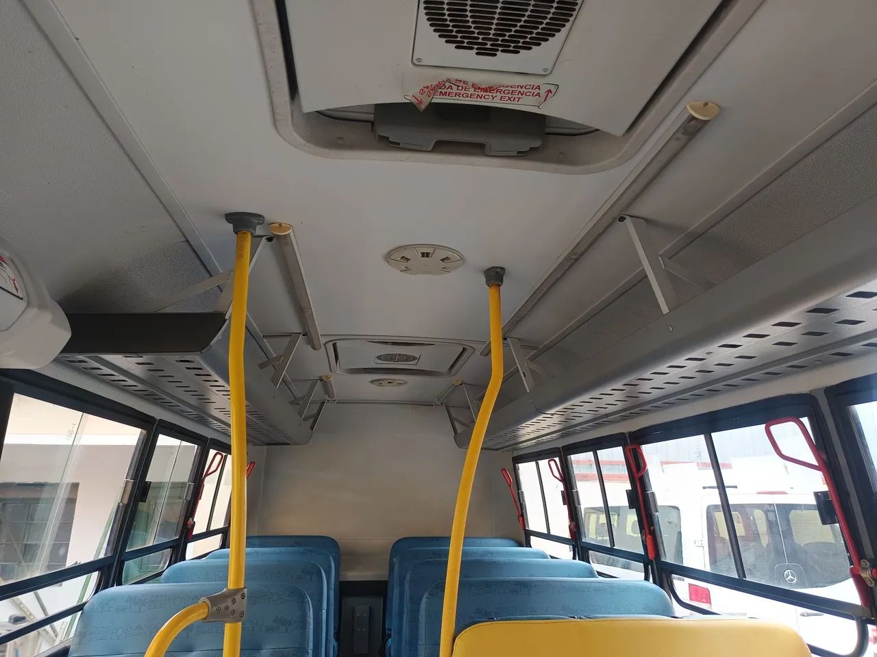 Micro ônibus Volare v8l 4x4  - Foto 8