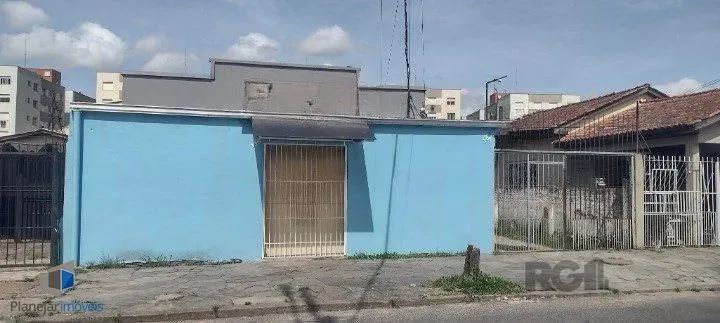 INVESTIMENTO: Prédio com Bairro partenon em Porto Alegre.