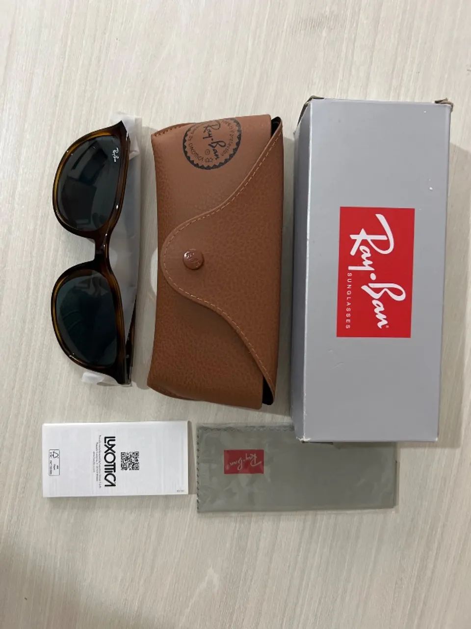 Óculos de Sol Ray-Ban NOVO