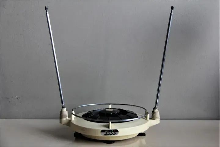 Antena TV Analógica Bipolar BM-2000 - Anos 70 