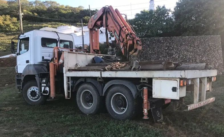 VENDO MERCEDEZ BENZ/AXOR TRACAO CAMINHAO TRATOR - Foto 2