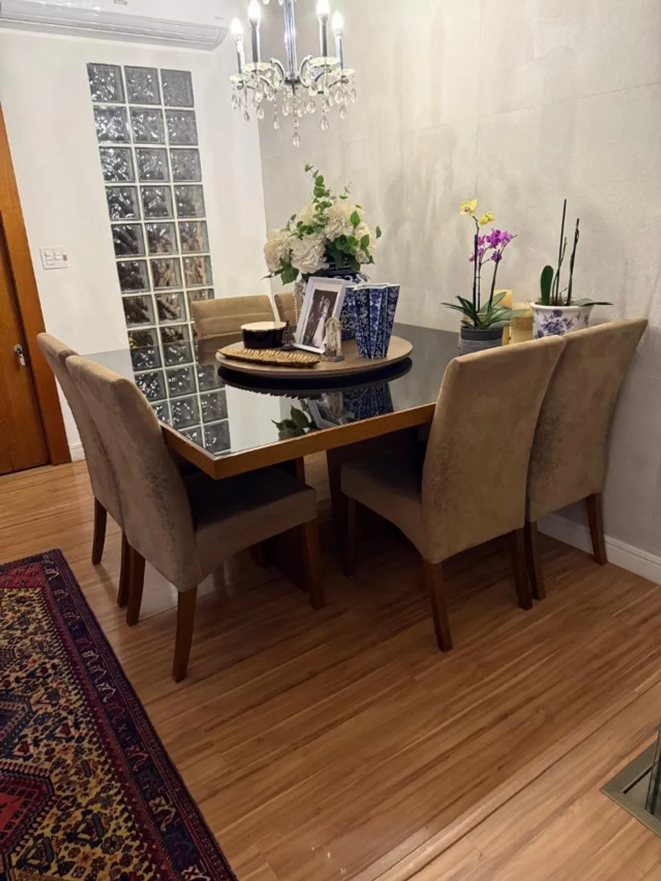 Mesa Jantar Quadra de Vidro Escuro com 6 cadeiras
