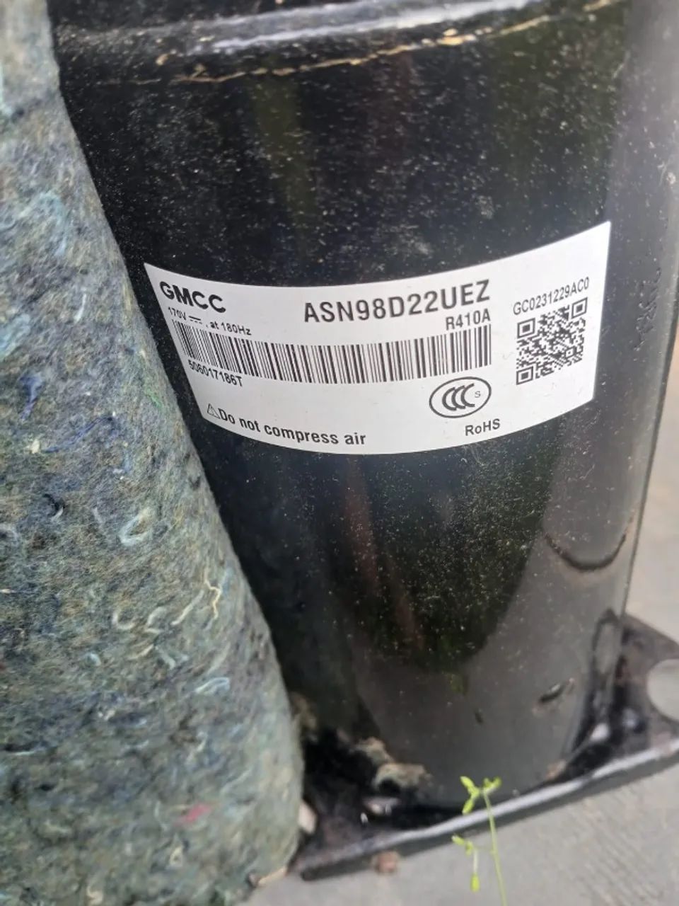 Compressor rotativo Carrier inverter 9000BTUS usado - Foto 2